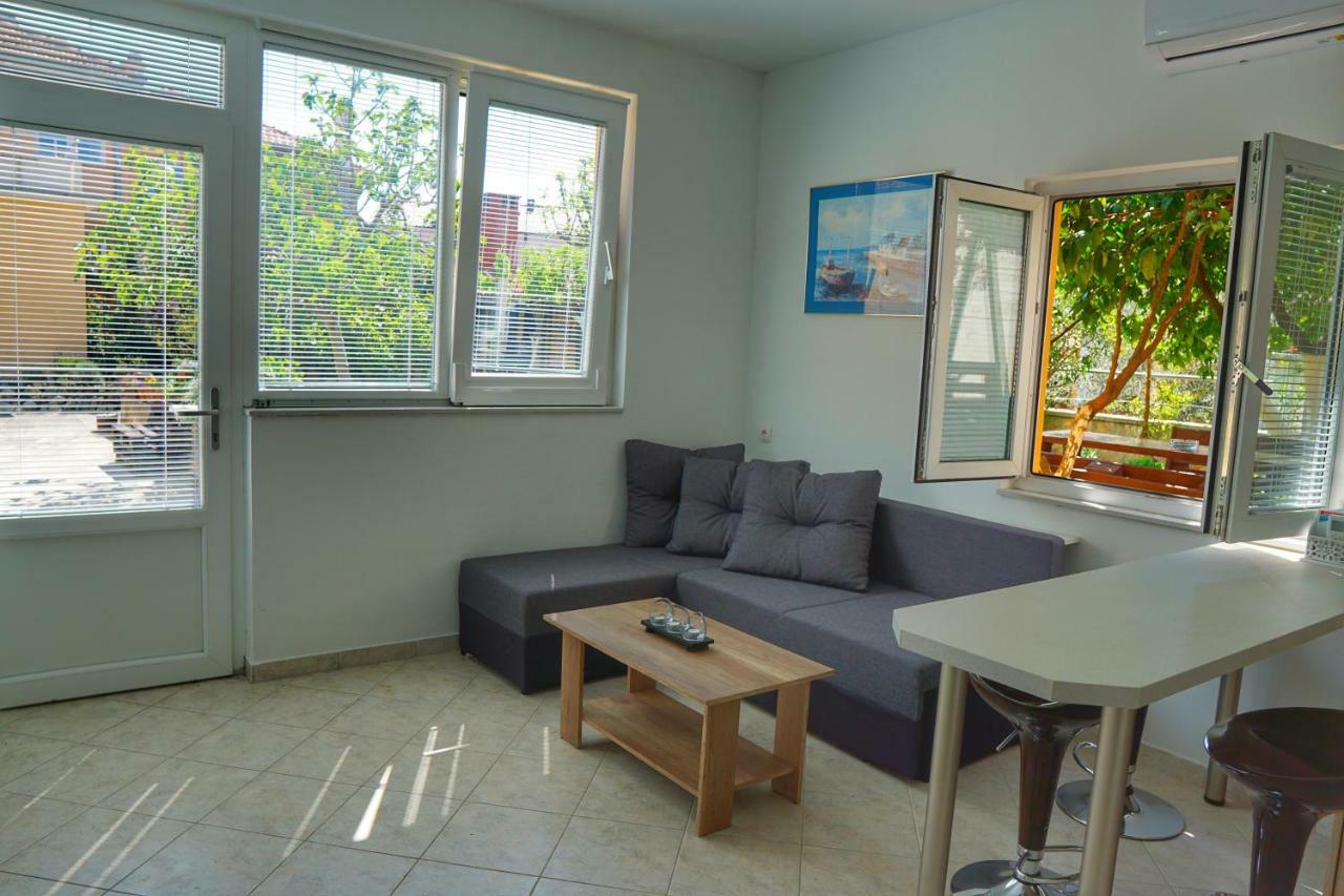 Apartman Cro Garden Apartment Zadar Exterior photo